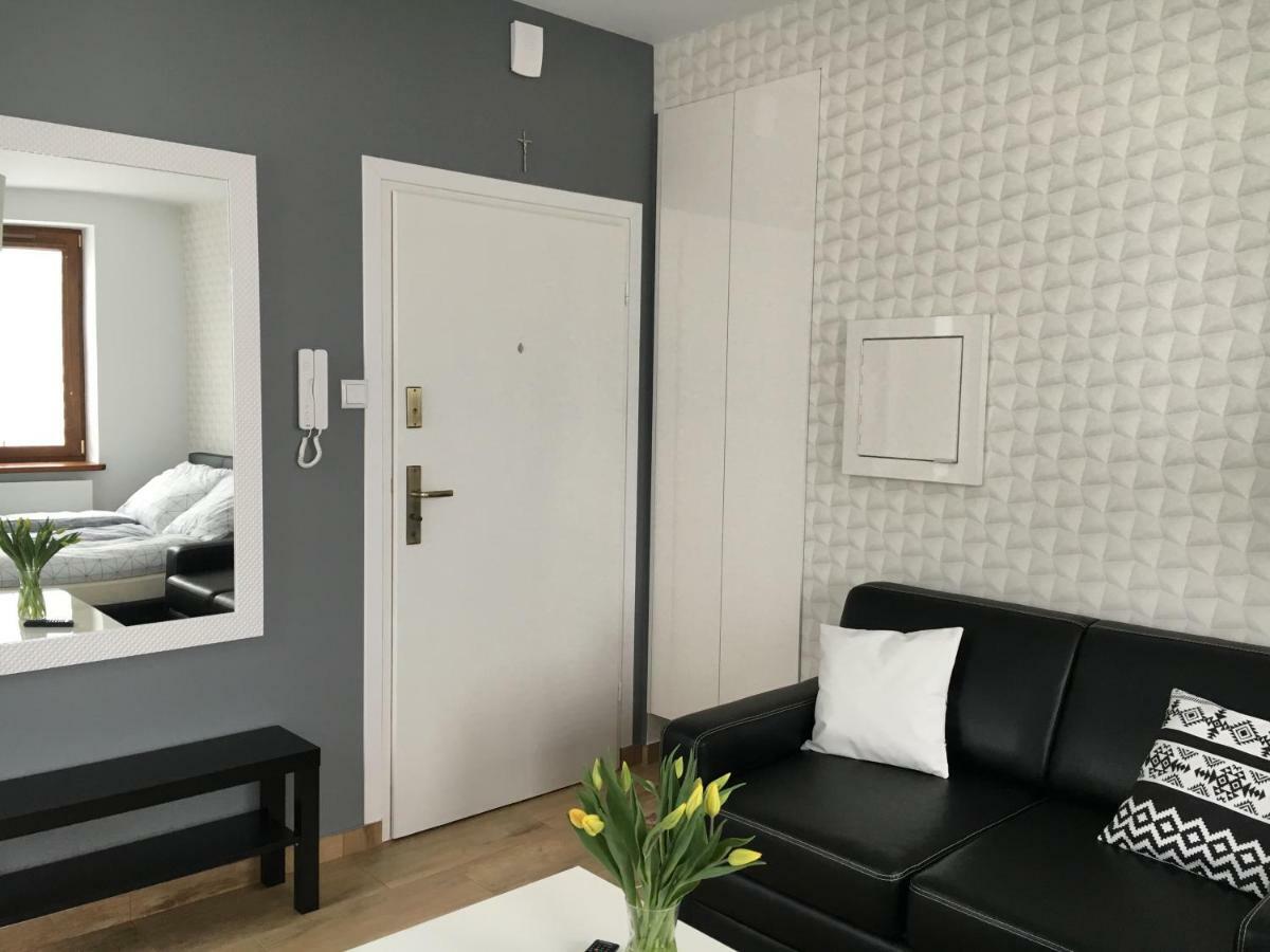 Apartamenty Ap 1 تشينستوخوفا المظهر الخارجي الصورة